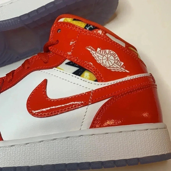 Air Jordan 1 Mid Sneakers Barcelona Chile Red - Picture 4 of 10